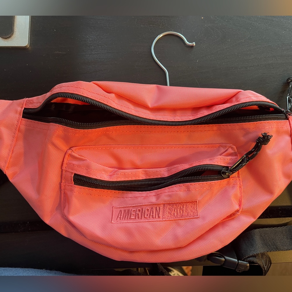 American Eagles Outfitters Pink Fanny Pack